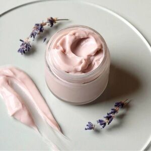 Rosehip & Lavender Hydrating Face Mask